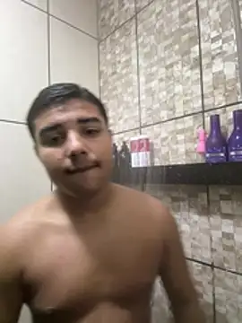Annm071's Webcam Show