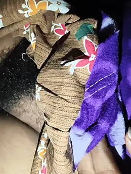 priya_bhabi_sex 网络视讯表演