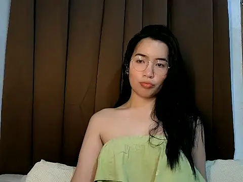 hannahbirx 在線直播表演