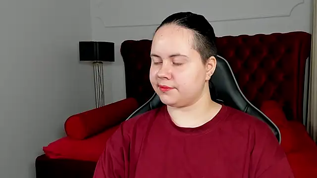 DaisyHarts' Live XXX Chat