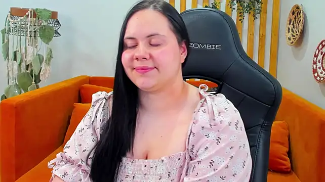 DaisyHarts' Live XXX Chat