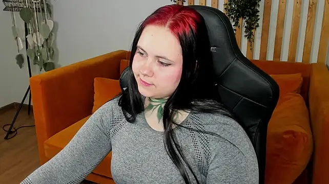 DaisyHarts' Live XXX Chat