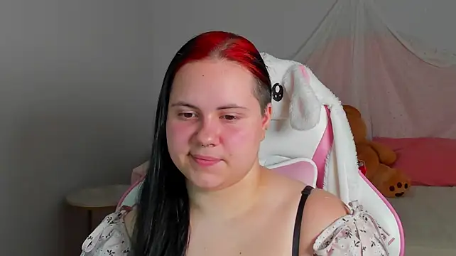 DaisyHarts' Live XXX Chat