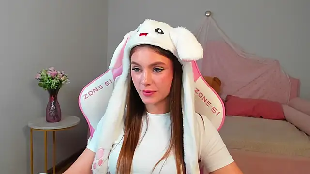 EricaFoxes Show Webcam