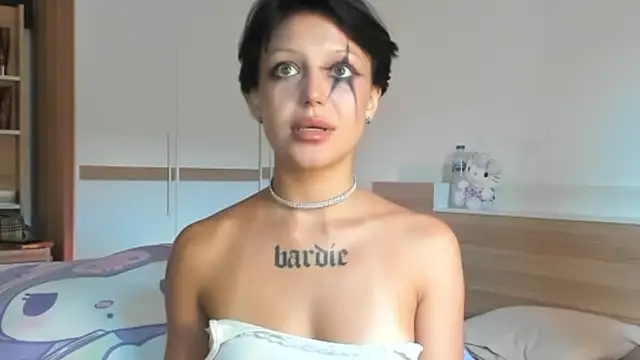 JennyMiuMiu webcam show