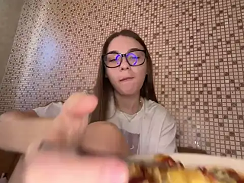 Show modela venommumiya na web-kameri