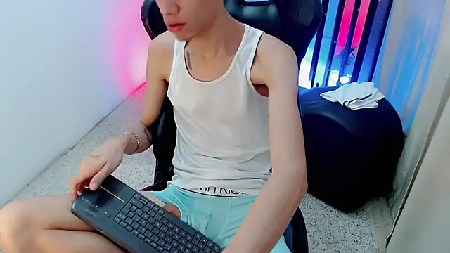 Вебкам-шоу YorYo_hot