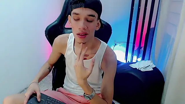 YorYo_hotn Webbikameraesitys