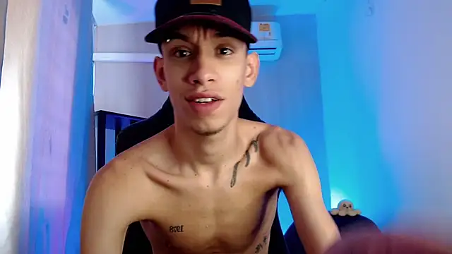 Show modela YorYo_hot na web-kameri