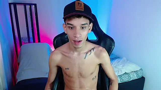 הופעת וובקאם של YorYo_hot