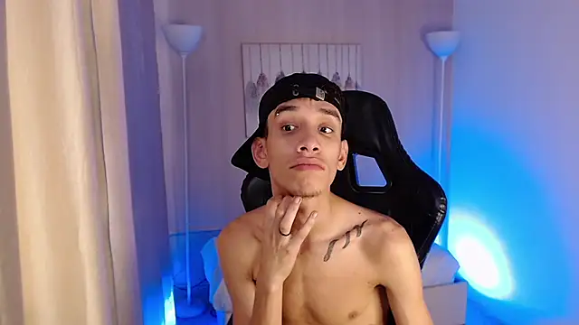 YorYo_hot's Webcam Show