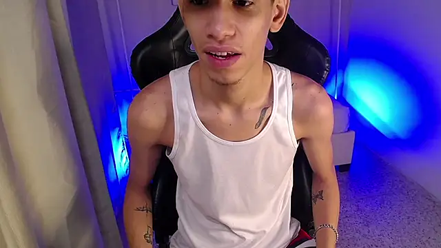 YorYo_hot webcam show