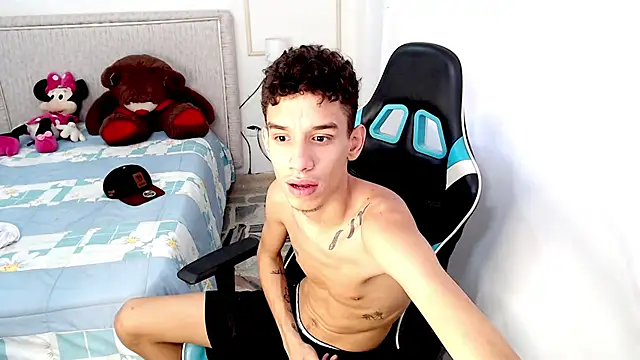 YorYo_hot Webcamshow