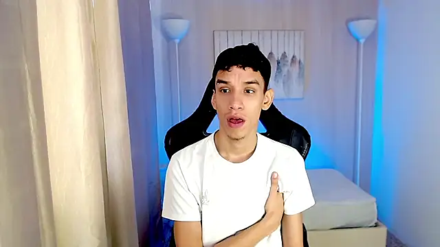 YorYo_hot 网络视讯表演