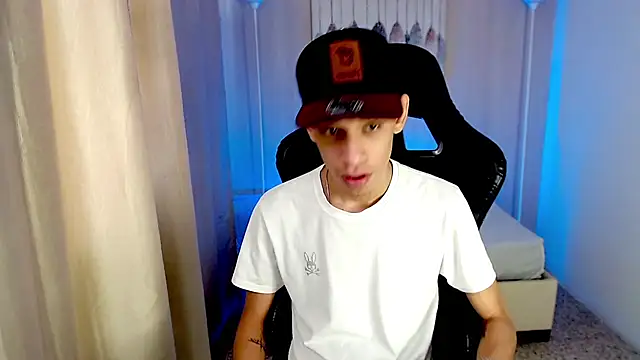 YorYo_hot webcam show