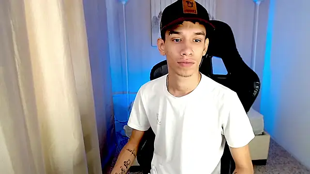 Show de YorYo_hot na webcam