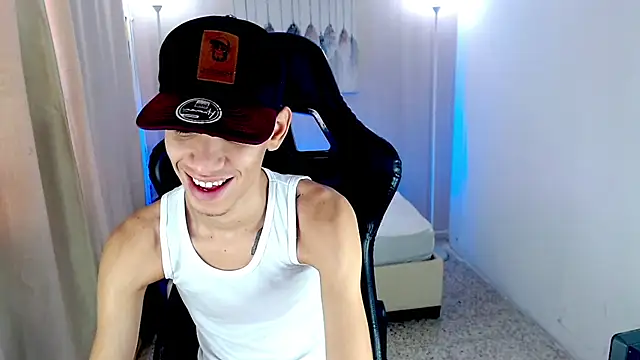 YorYo_hotn Webbikameraesitys