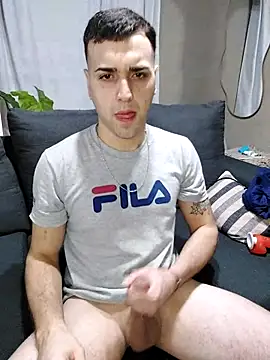 Show modela Agusss_2000 na web-kameri