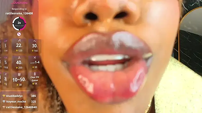 Ebony-petitee's Live XXX Chat