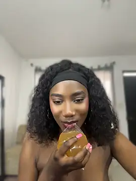 Ebony-petitee – Live XXX-chat