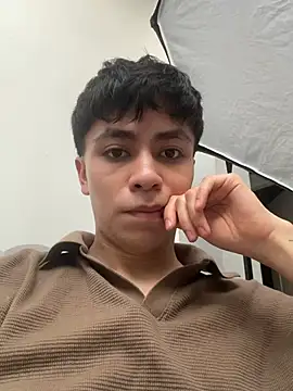 ThomasTorress' Webcam Show