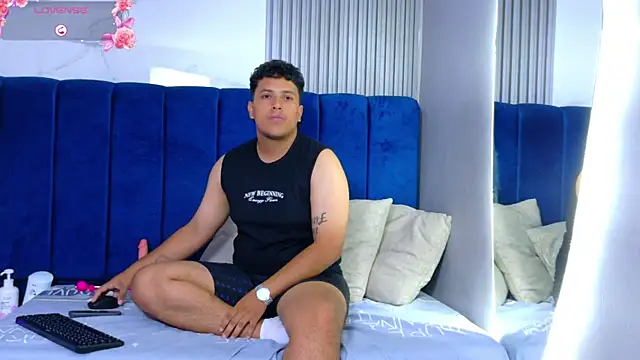 Show de webcam de LOGAN_STEEL_CR