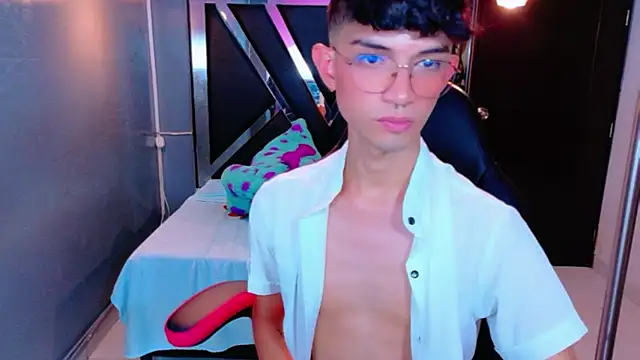 LiamHeatx Webcam show