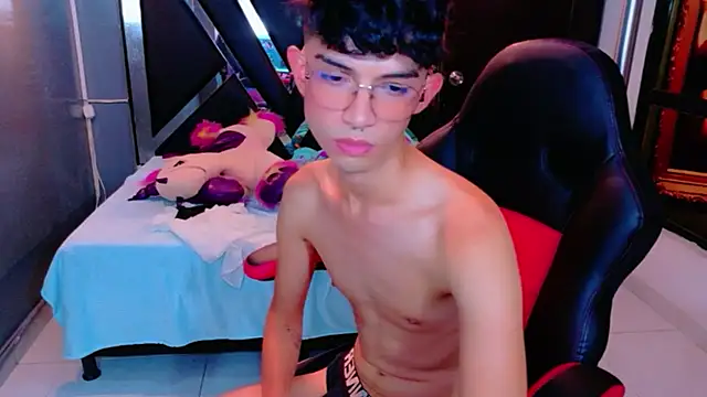 LiamHeatx – webcam-show
