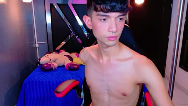LiamHeatx – webcam-show
