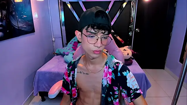 LiamHeatx – webcam-show