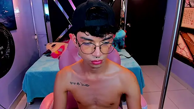 LiamHeatx Show Webcam