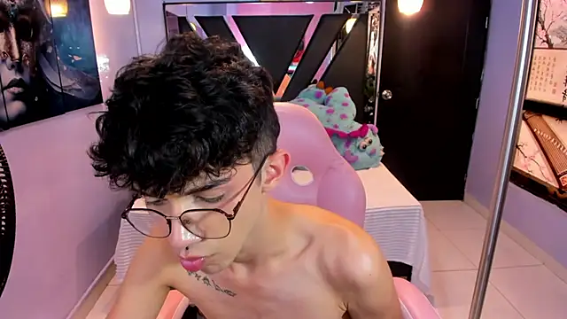 LiamHeatx's Webcam Show