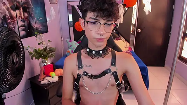LiamHeatx Show Webcam