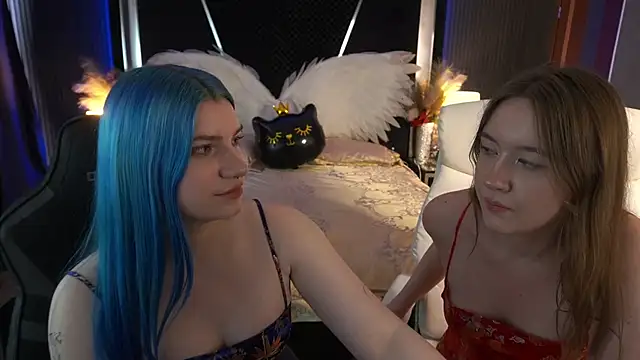 Show modela SallyMoonn na web-kameri