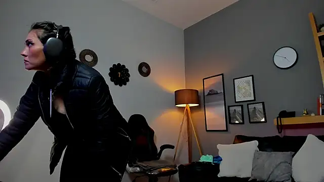 Zafiro_gem__ Pertunjukan Webcam