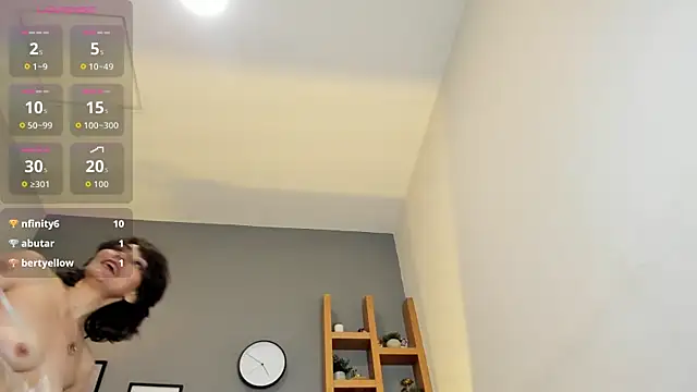 חדר צ'אט בשידור חי של Zafiro_gem__
