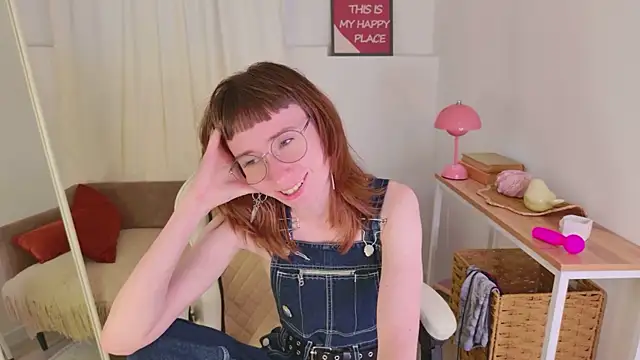 Naomi_EvermoreのライブXXXチャット