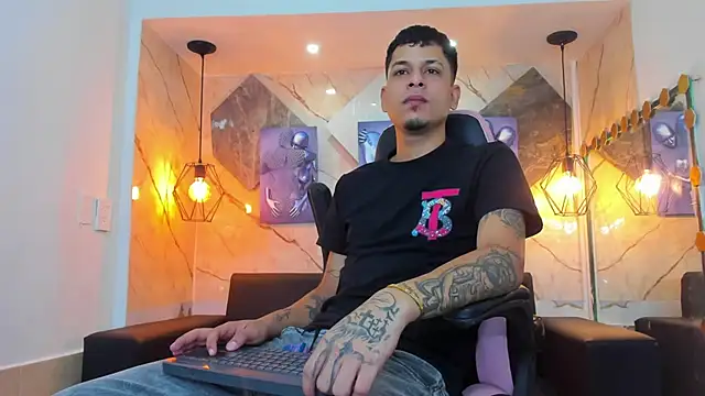 Klaar_Blessed Adlı Modelin Web Kamerası Şovu