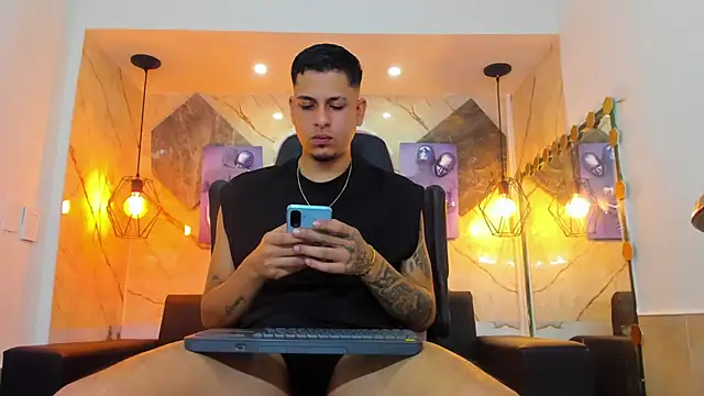 Klaar_Blessedn Webbikameraesitys