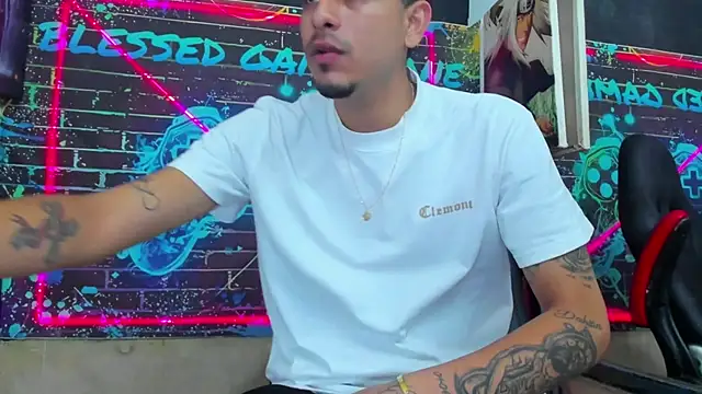 Show modela Klaar_Blessed na web-kameri