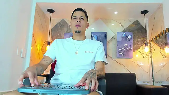 Klaar_Blessed – Kamerová šou