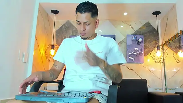 Klaar_Blessed Webcam Show