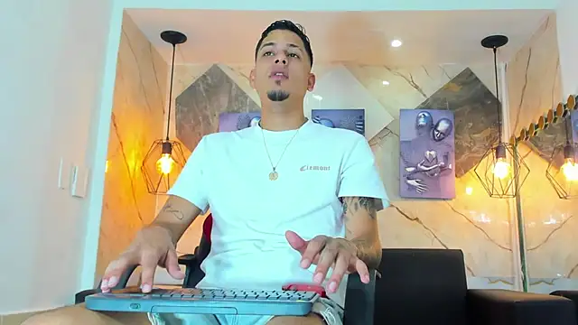 Klaar_Blessed – Kamerová šou