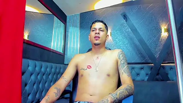 Show modela Klaar_Blessed na web-kameri