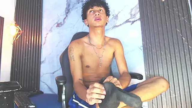 BlakeSttone Show in webcam