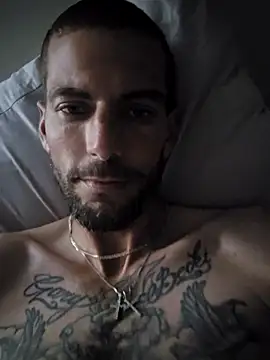 Show modela whiteboy4200 na web-kameri
