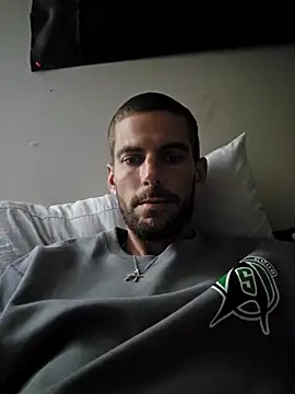 Show modela whiteboy4200 na web-kameri