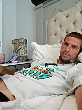 whiteboy4200's Webcam Show