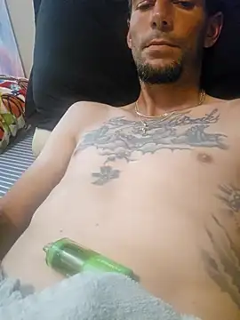 whiteboy4200 Show in webcam