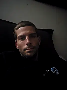 whiteboy4200: διαδικτυακό σόου στην κάμερα